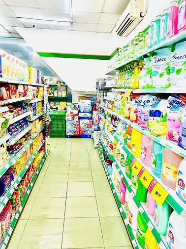 Tuyển 3 Cô Tạp Vụ Kho Hàng và Quầy Kệ Siêu Thị Quận Thủ Đức 