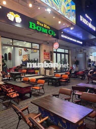 TUYỂN NHÂN VIÊN PHỤC VỤ QUÁN NHẬU