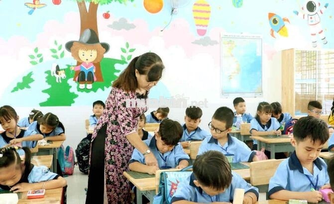 TUYỂN 2 NỮ TẠP VỤ TRƯỜNG TIỂU HỌC ĐINH CÔNG TRÁNG
