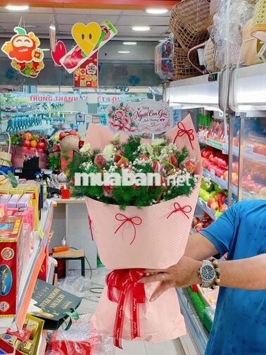 TUYỂN NHÂN VIÊN BIẾT LÀM GIỎ TRÁI CÂY