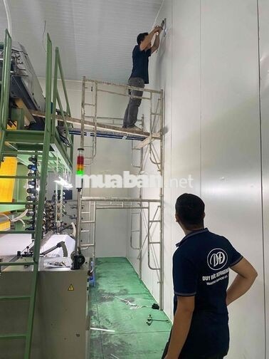 Thợ và thợ phụ điện lạnh