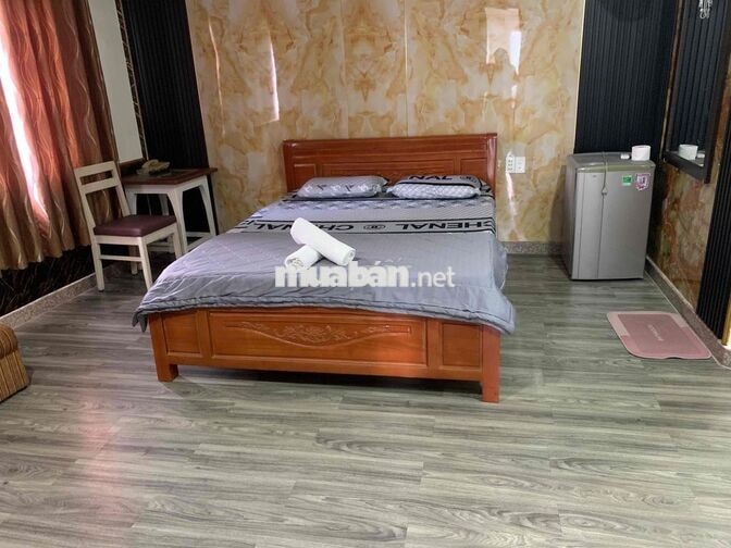 TUYỂN NHÂN VIÊN NAM BUỒNG PHÒNG KHÁCH SẠN