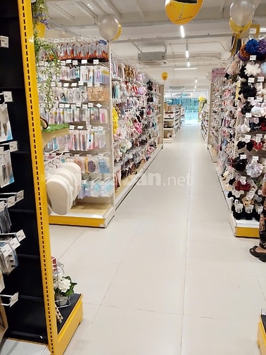 TƯNG BỪNG KHAI TRƯƠNG - MỸ PHẨM STORE CẦN BỔ SUNG NHIỀU VỊ TRÍ!!!